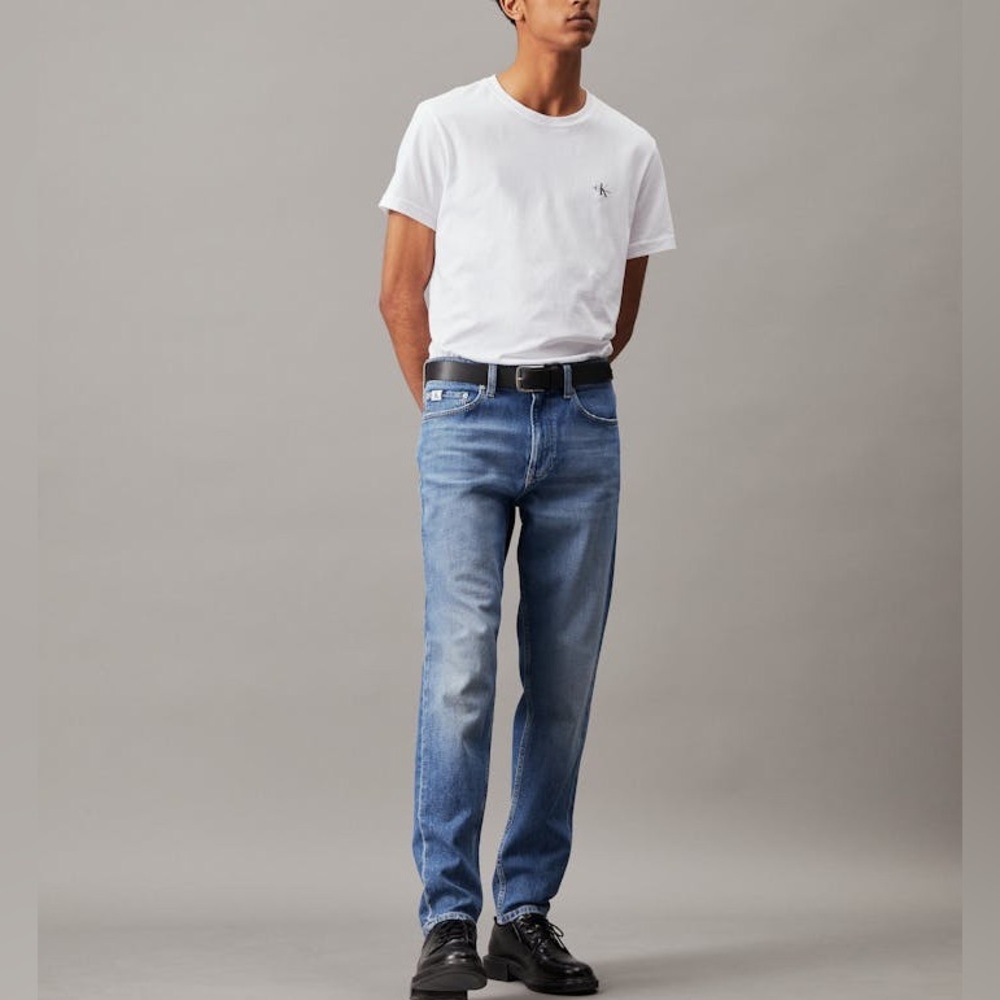 NWT Calvin‎ Klein Light Blue Classic  Stretch Tapper Jeans Men’s Size W28 X L32